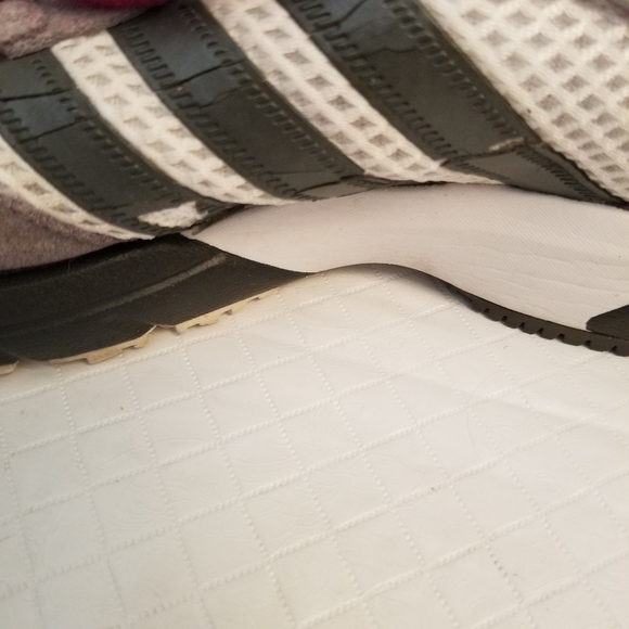 Adidas Marathon 10 Men's 11 White Low Top Sneakers Trainers SEE PHOTOS FLAW - Picture 6 of 11